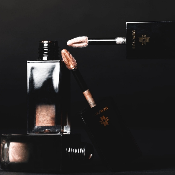 DEW/YOU - THE FLAWLESS LIQUID HIGHLIGHTER, COLOR CLAIRE - Picture 1 of 2